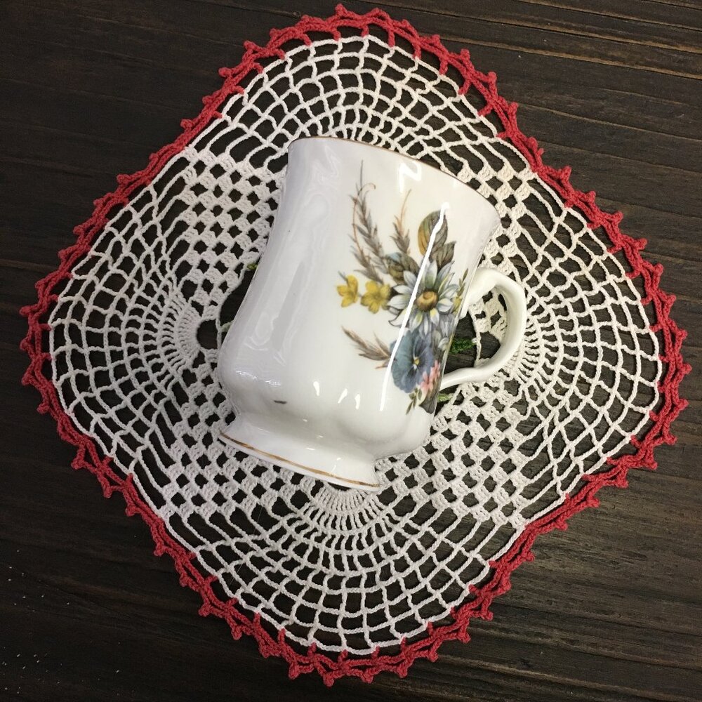 Hitkari Potteries Fine Bone China Fancy Tea Cup Made in India